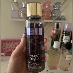 ♥︎ Victoria’s Secret ♥︎ Confetti Flower Fragrance Mist
